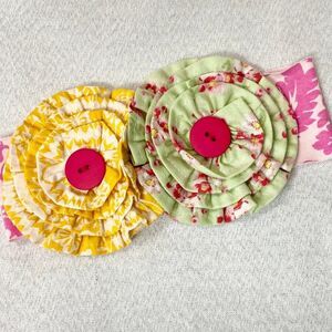 Giggle moon. Honeycomb & Blossoms headband